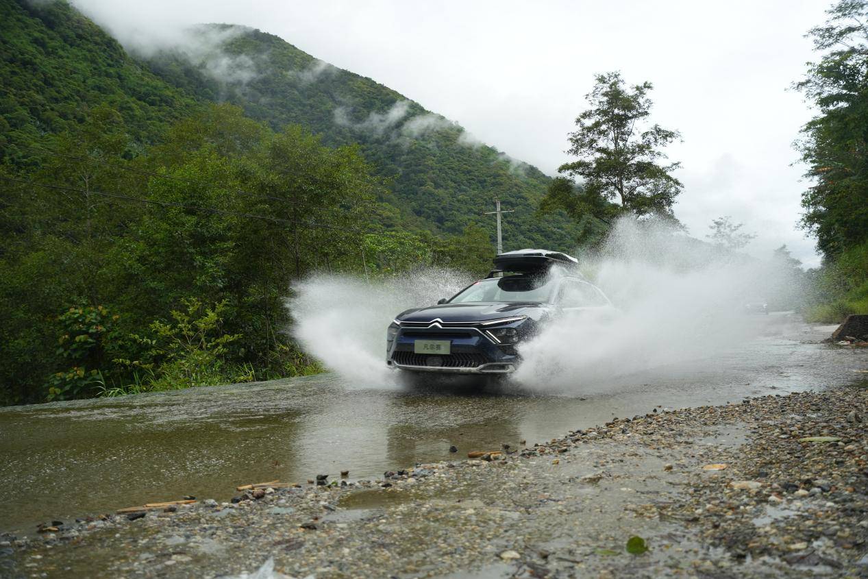 雪域極境淬煉傳奇!凡爾賽C5 X領銜神龍車隊安全驗證之旅圓滿收官