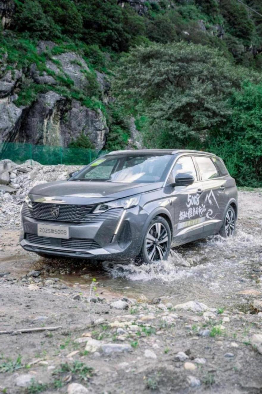 雪域極境淬煉傳奇!凡爾賽C5 X領銜神龍車隊安全驗證之旅圓滿收官