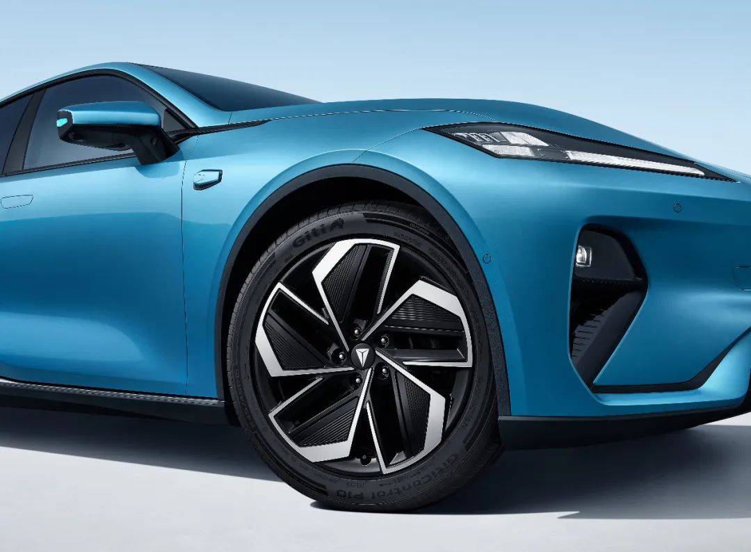 限時價13.59萬起,26款深藍L07上市!