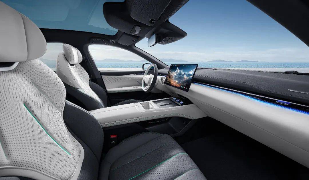 限時價13.59萬起,26款深藍L07上市!