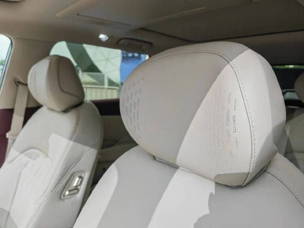 冰箱彩電大沙發(fā)+超低油耗,東風風神L8能否卷動15萬級市場?