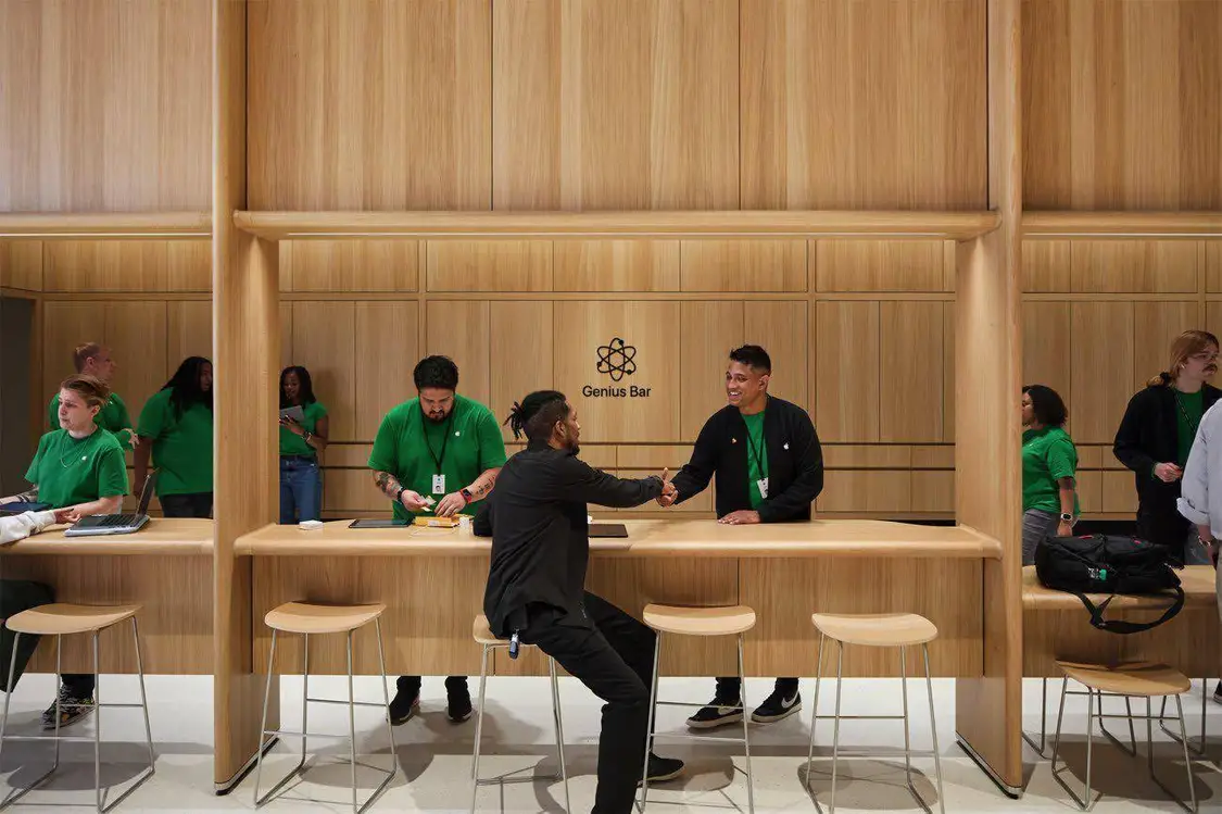 蘋(píng)果iPad維修政策被曝重大調(diào)整:首次支持到店維修,收費(fèi)更透明