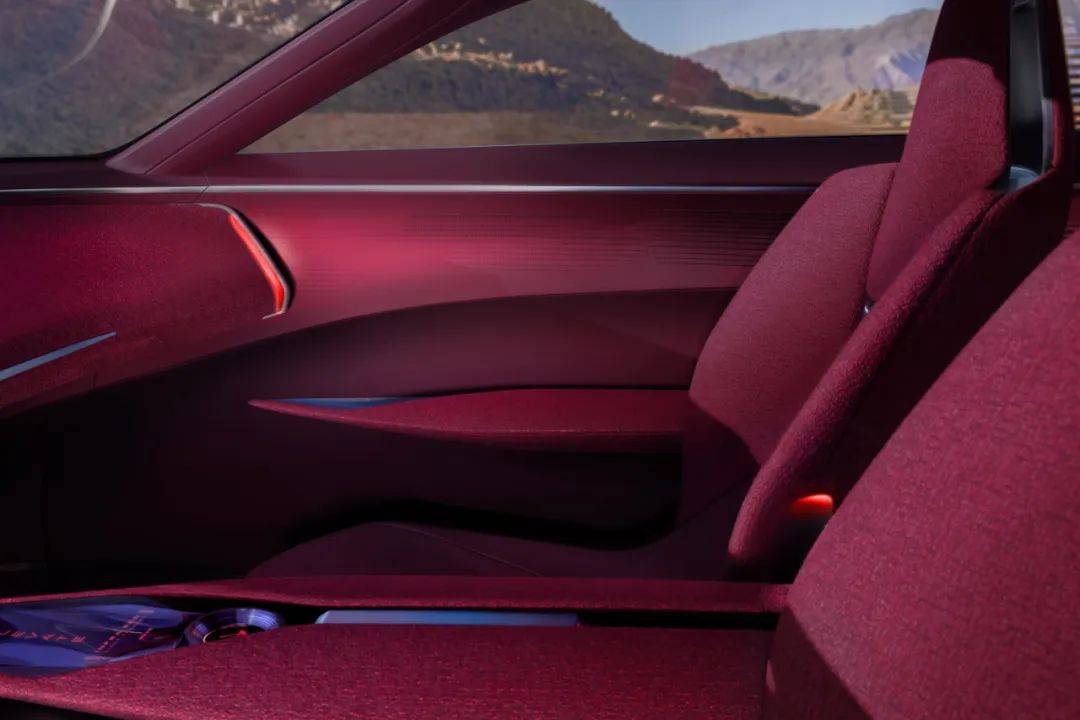 凱迪拉克發(fā)布 Elevated Velocity 跨界概念車