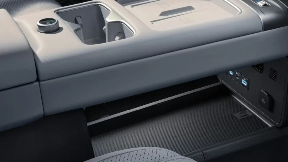 自研音響、可外接平板電腦,比亞迪方程豹鈦7更多內飾官圖公布 自研音響、可外接平板電腦,比亞迪方程豹鈦7更多內飾官圖公布