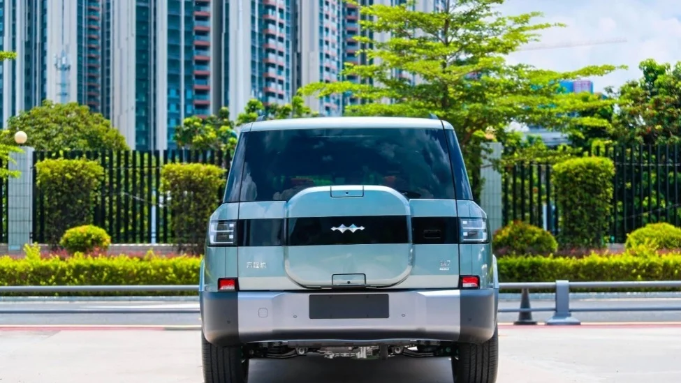 自研音響、可外接平板電腦,比亞迪方程豹鈦7更多內飾官圖公布 自研音響、可外接平板電腦,比亞迪方程豹鈦7更多內飾官圖公布