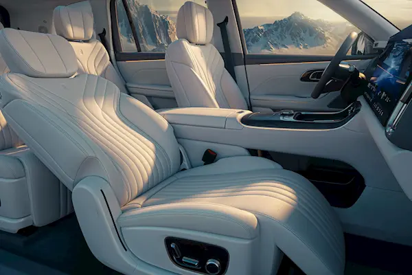 5米2全尺寸SUV殺入20萬內,吉利銀河M9預售:19.38萬元起 5米2全尺寸SUV殺入20萬內!吉利銀河M9預售:19.38萬元起