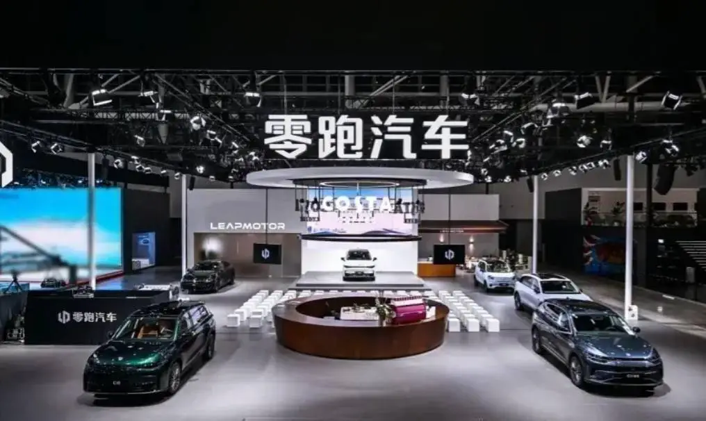 “價格屠夫”零跑首次半年度盈利,朱江明可以高枕無憂了嗎?