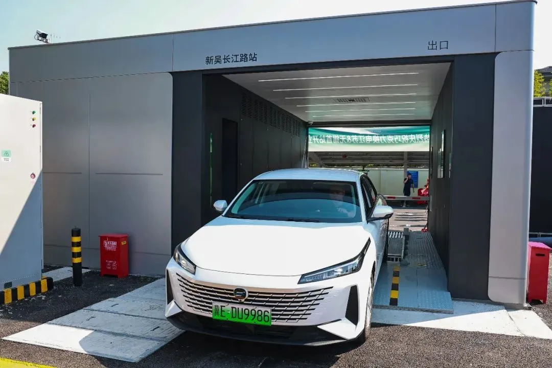 寧德時代與國網(wǎng)電動達(dá)成合作,江蘇首座巧克力換電站在無錫投運(yùn) 圖片