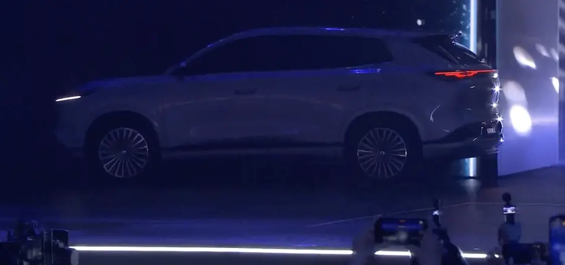 東風(fēng)風(fēng)神L8 PHEV將于8月29日成都車(chē)展正式上市