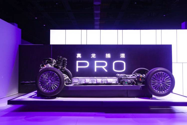 硬核升級,全維進階!二代哈弗H9勇士版21.49萬元起售