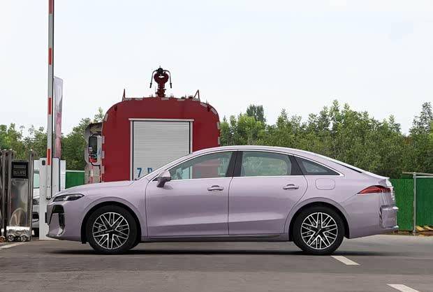 榮威M7 DMH將于9月17日上市!預售價9.78萬元起 軸距近3米