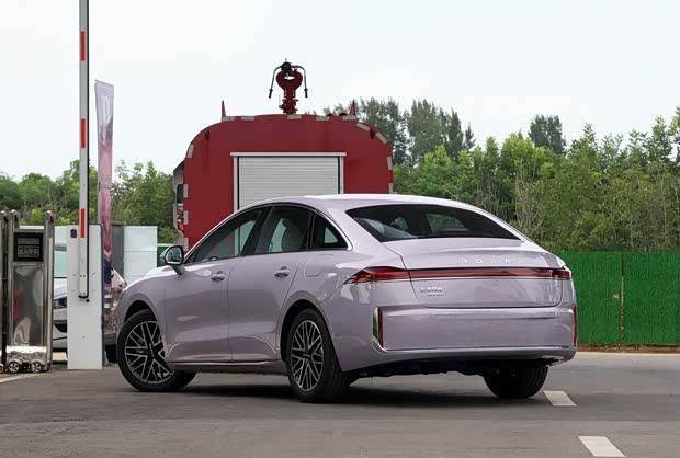 榮威M7 DMH將于9月17日上市!預售價9.78萬元起 軸距近3米