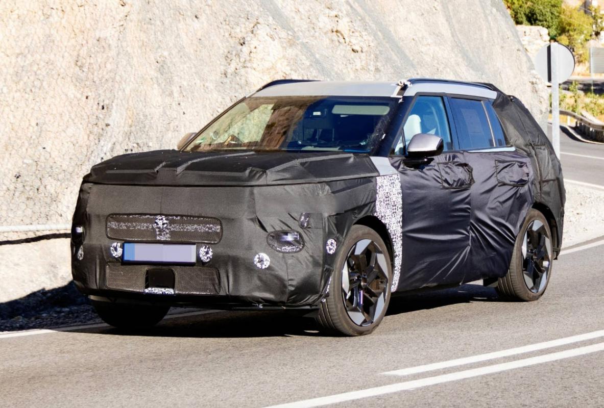 全新方盒子造型 采用混動與插混動力 現代新一代途勝諜照曝光