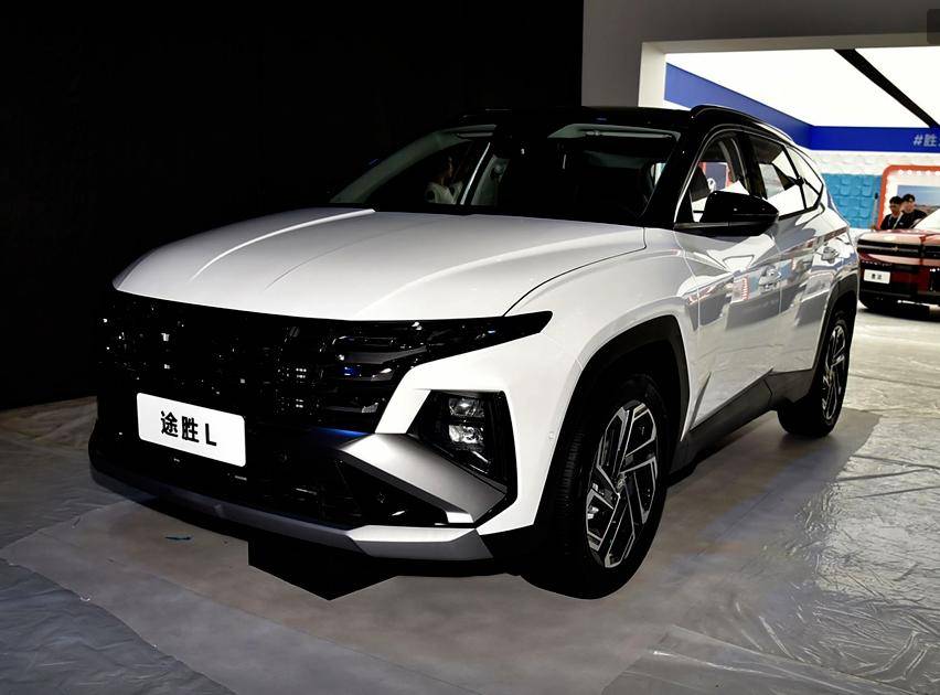 全新方盒子造型 采用混動與插混動力 現代新一代途勝諜照曝光