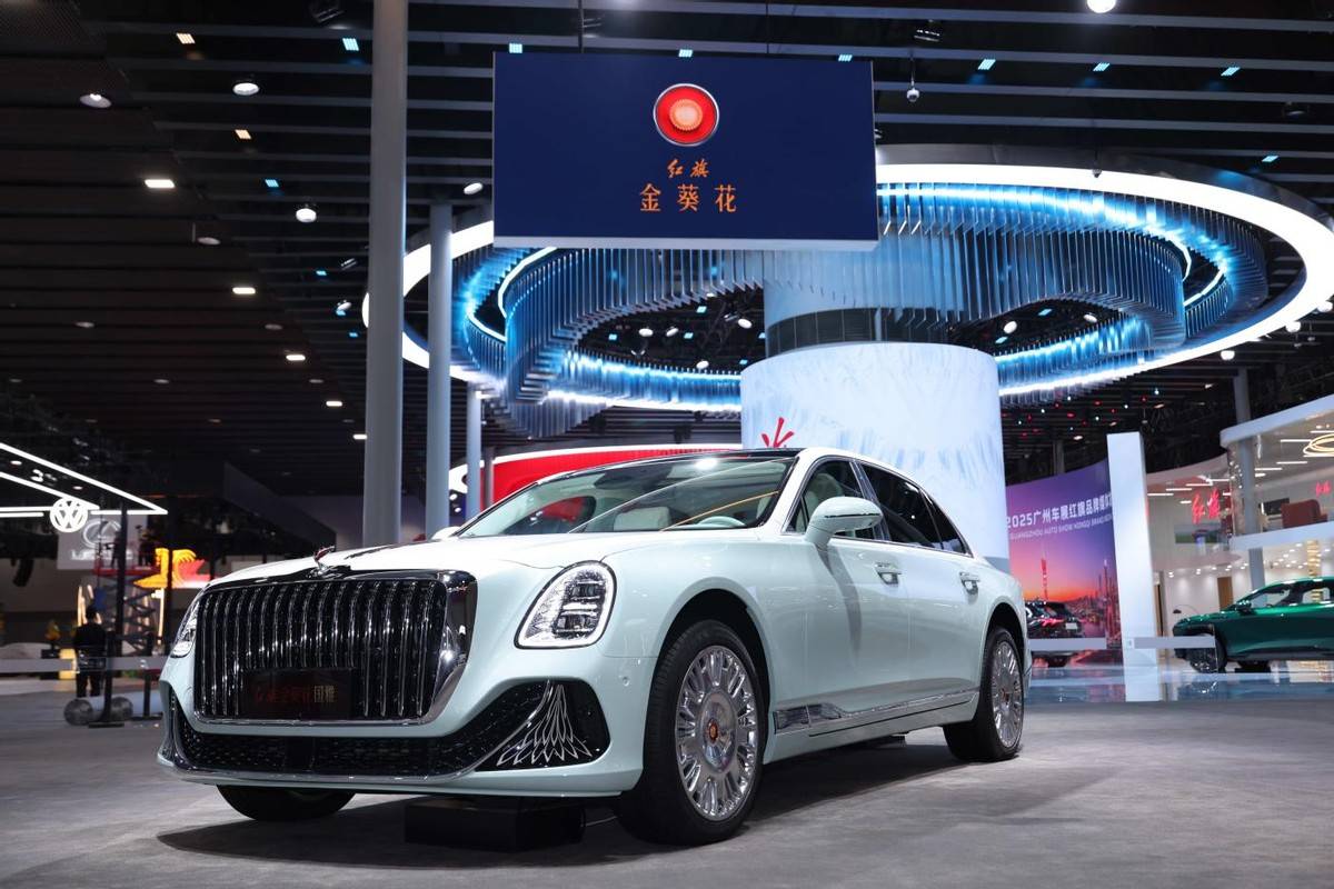 紅旗金葵花國賓車隊(duì)亮相廣州車展,國車變身東方豪華