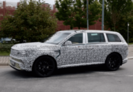勞斯萊斯同款對開車門 捷尼賽思GV90最新諜照曝光