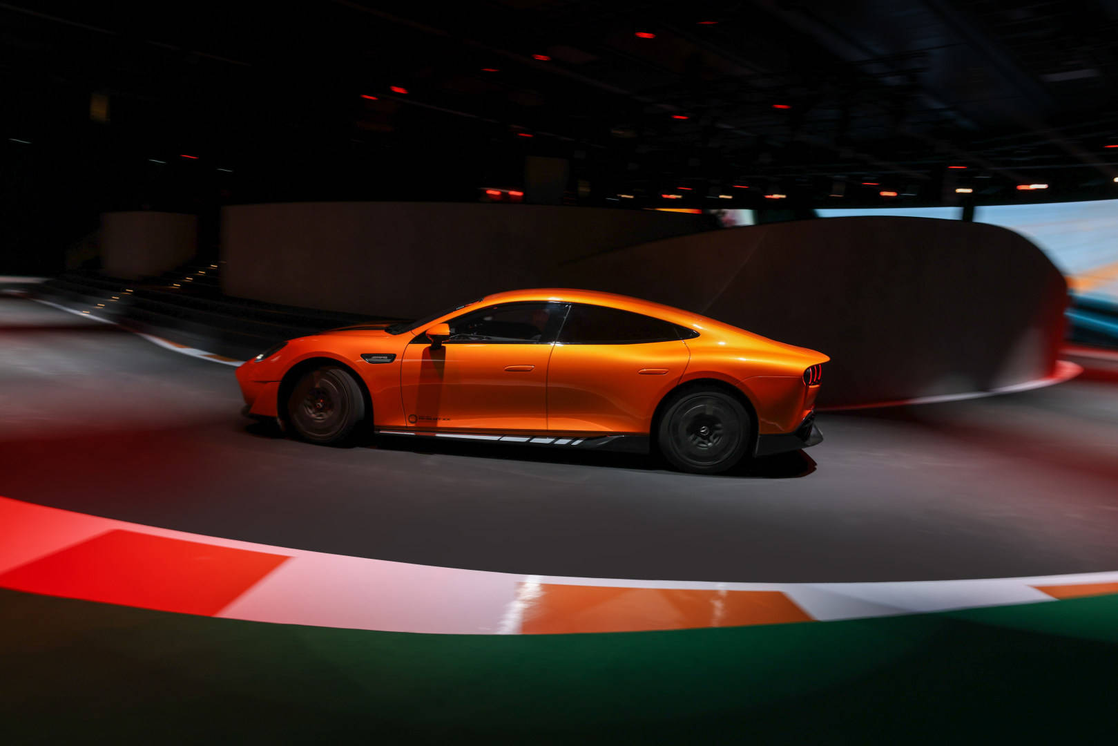 奔馳廣州車展,何以顯露鋒芒