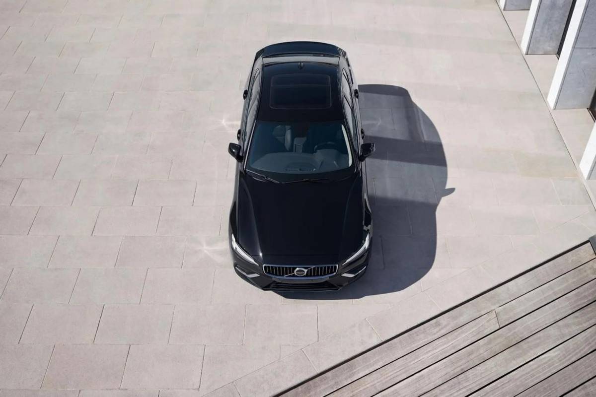 三項碰撞測試穩如泰山,沃爾沃S60的硬核安全從何而來?