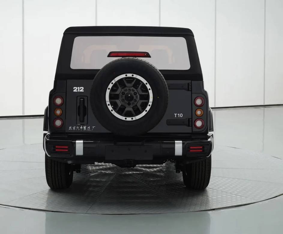 海外暢銷、國內空白,三門越野才是下一個“個性剛需”