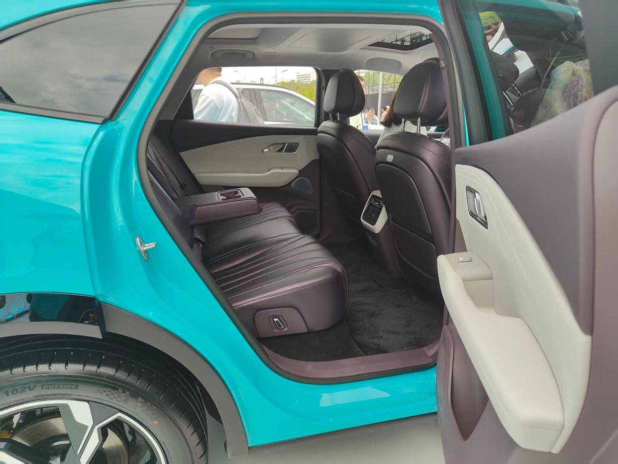 風云T9L上市:以親民價格,享豪華SUV越級體驗