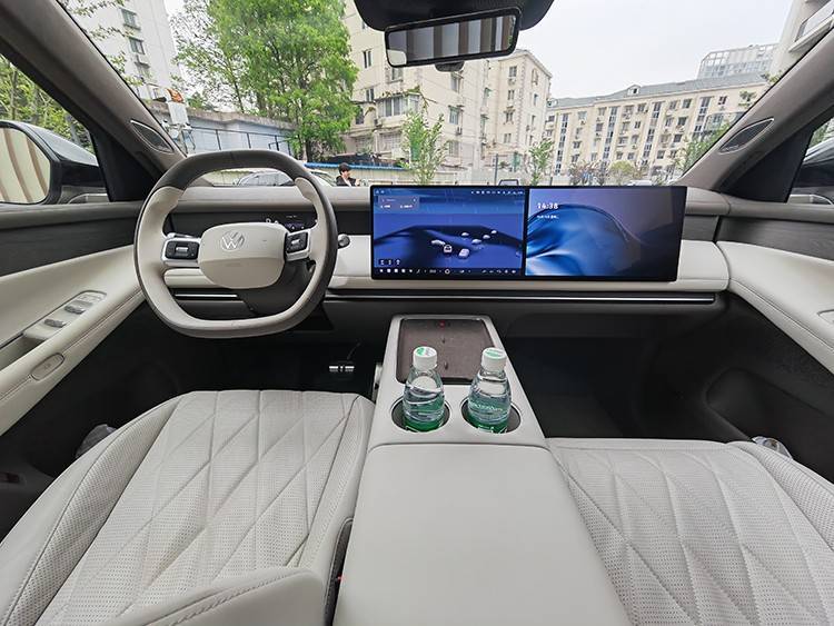 重奪高端新能源領域的話語權 靜態體驗上汽大眾ID.ERA 9X