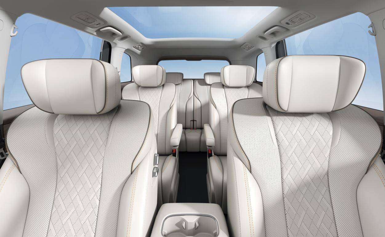 乘坐舒適,收納自如,大六座星光L打造每座皆是頭等艙的空間體驗