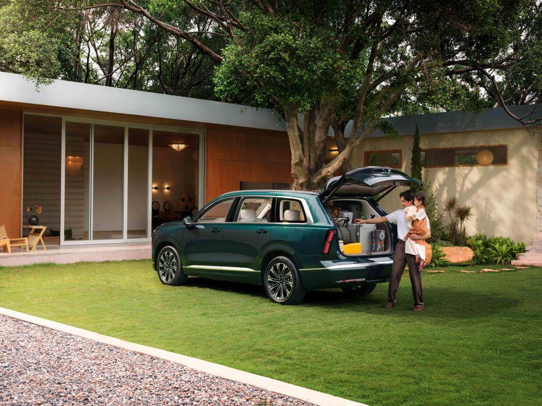 乘坐舒適,收納自如,大六座星光L打造每座皆是頭等艙的空間體驗